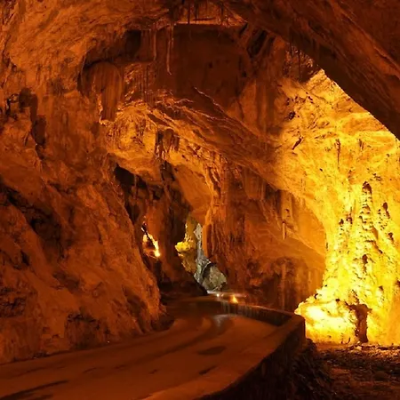 Rural Ovio 2* 努埃瓦德兰斯