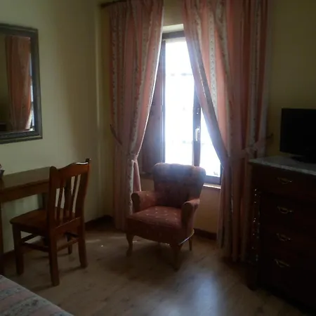 Rural Ovio Hotel 2*